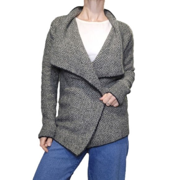 SIZE M Knit Cardigan Jacket Chevron knit open face Taupe Black color ZARA - Picture 4 of 11